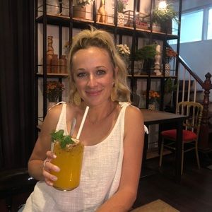 Meet your Posher, Ashley